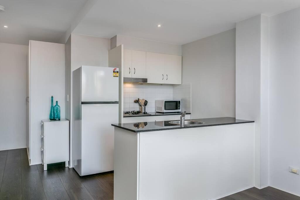 Will1 - Stylish 2-bed 2-bath Oasis In Crows Nest Village * Sydney